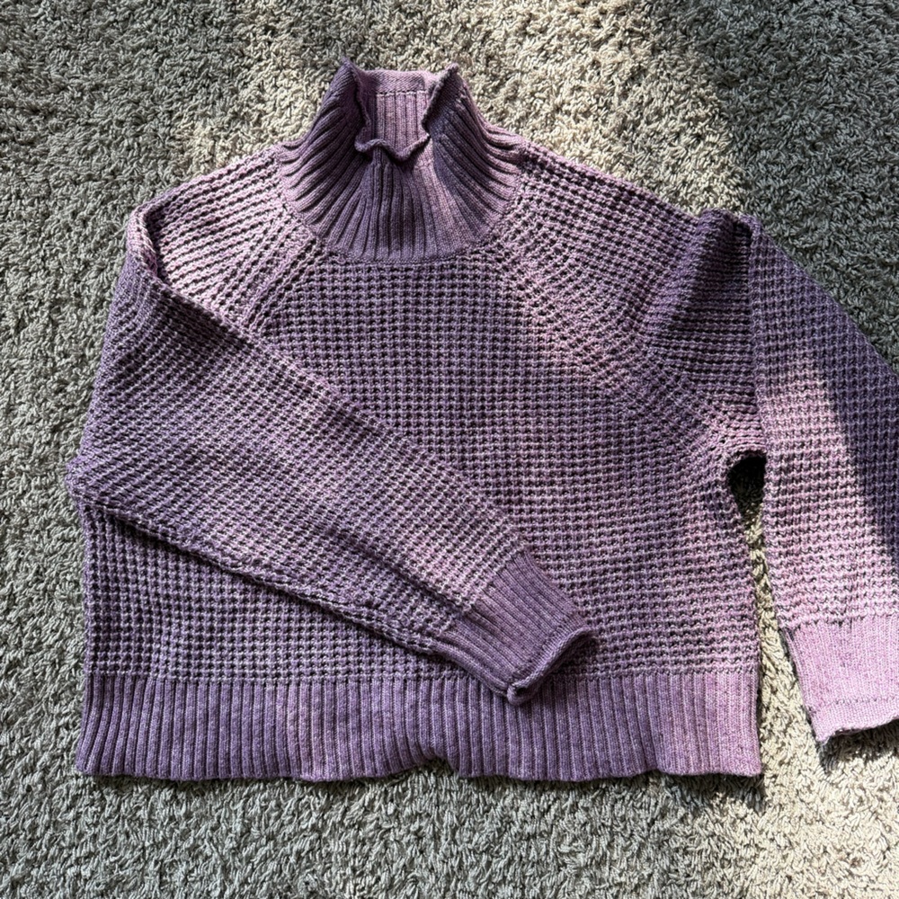 American Eagle Outfitters Lavender Turtleneck Sweater